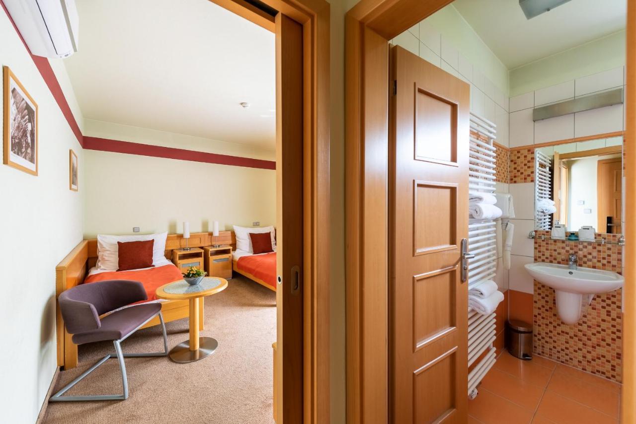 Jan Maria Hotel Ostrava Kültér fotó